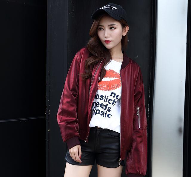 本以为杨幂穿棒球服很美了, 直到看见女神江疏