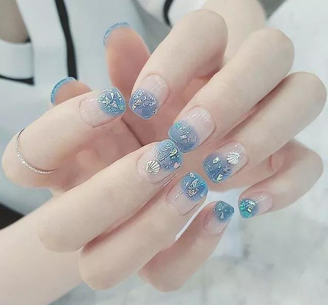 超级可爱的秋天美甲款式