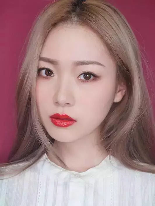 怎么化妆可以提升气质?4款高气质妆容化妆教程