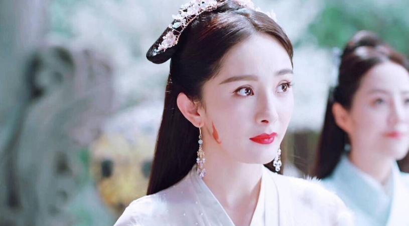 杨幂又带火了扶摇色口红,下一个爆款会是啥?