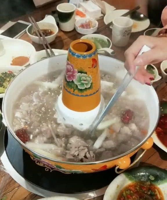 自煮火锅原理是什么_煮火锅需要什么配菜