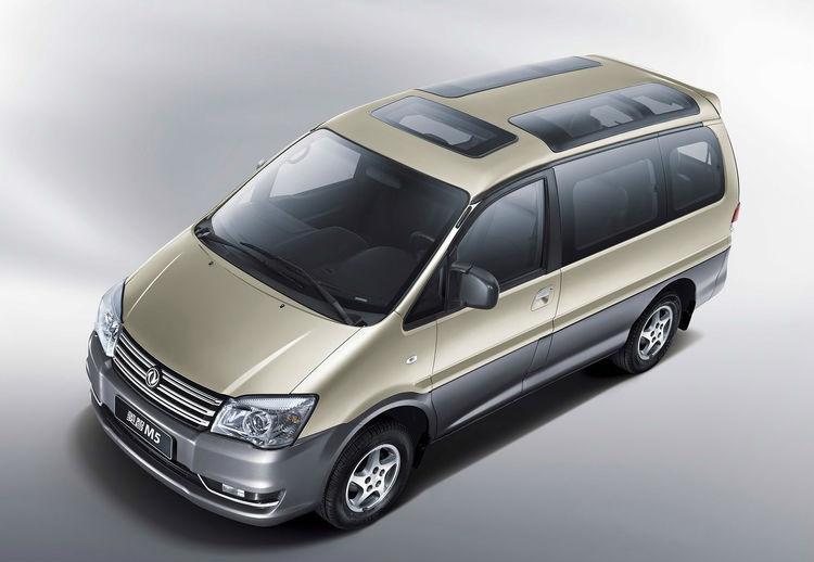 闷声赚大钱十六年依然是爆款, 五菱宏光都自愧不如!