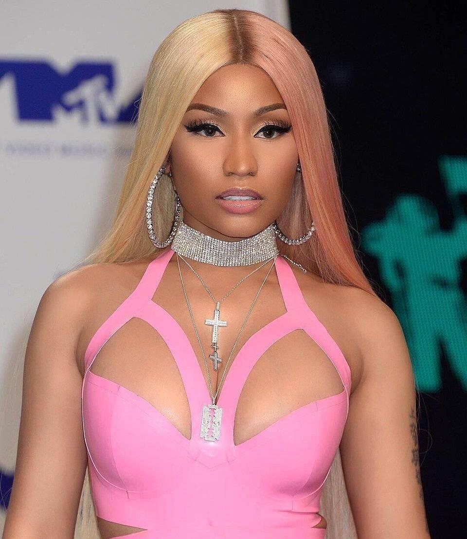 麻辣鸡 nicki minaj放飞自我, 粉丝连体皮衣辣眼睛