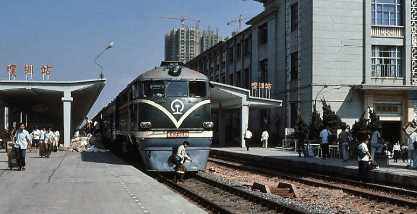 1983年中国历史老照片: 当时房子很便宜, 图10