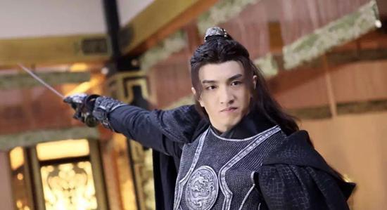 赵丽颖金瀚在一起了? 为什么要捧这个18线的艺