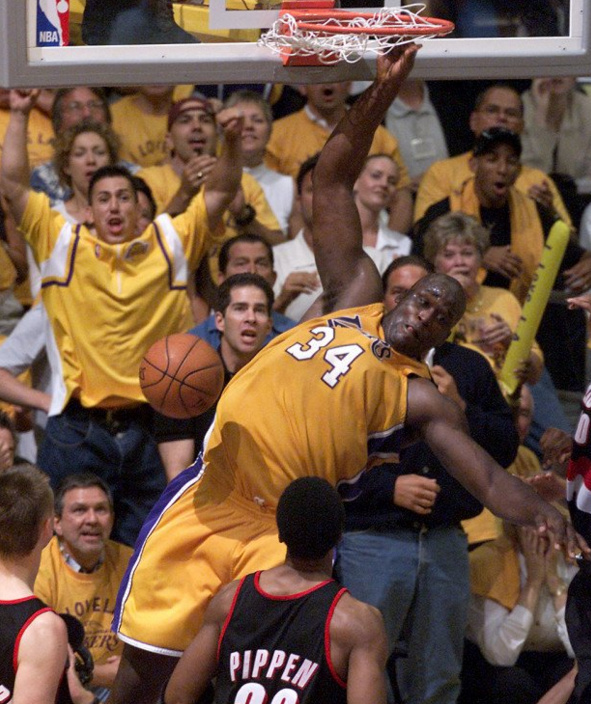 18年前的今天,西部决赛抢七大战,湖人最终以8