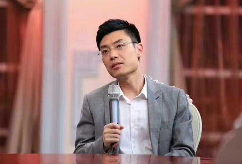 力迈国际学校高中部校长李悦做客