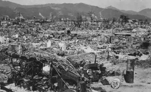 了解战争的恐怖,才能倍加珍惜可贵的和平