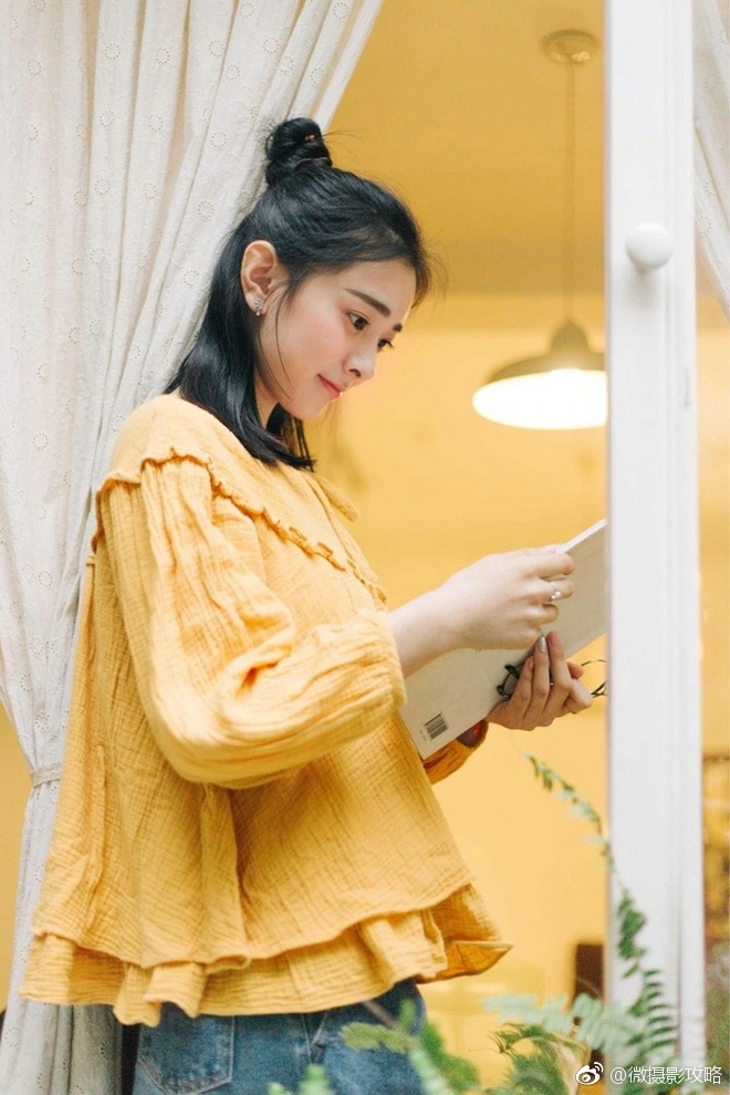 丸子头清纯文艺美女靓丽室外娇巧甜美写真集 @微相册 @微博摄影