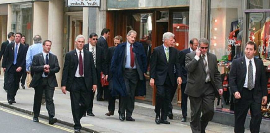 普京保镖|普京贴身女保镖,比安倍女保镖还美:出身克格勃,为何突然被解雇