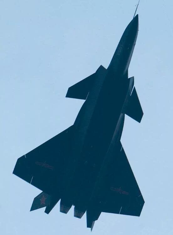 节节高升-下马的歼10魔改方案如何助力歼20战