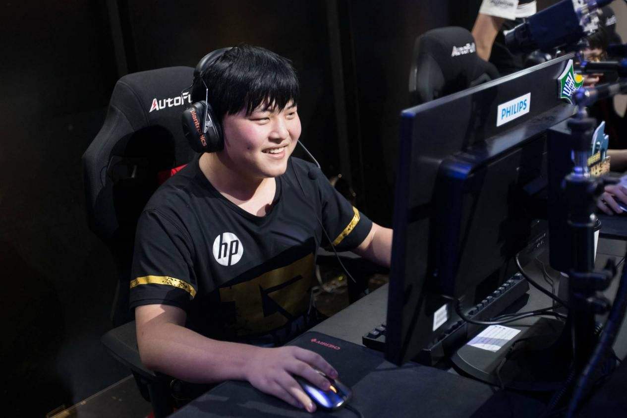 小花生Peanut研究MSI对手想见Haro 网友:想见