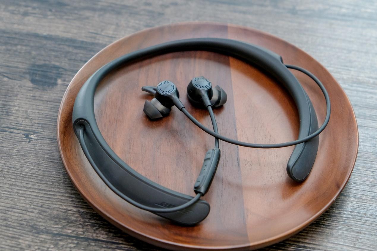 飞行途中BOSE QC30能让我好好的睡一觉