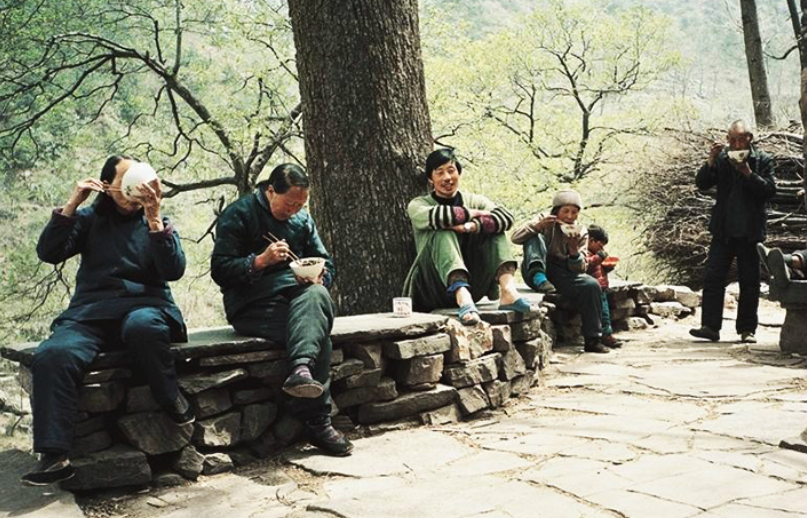 老照片,80年代农村生活场景,只有农村走出来的人才能看懂