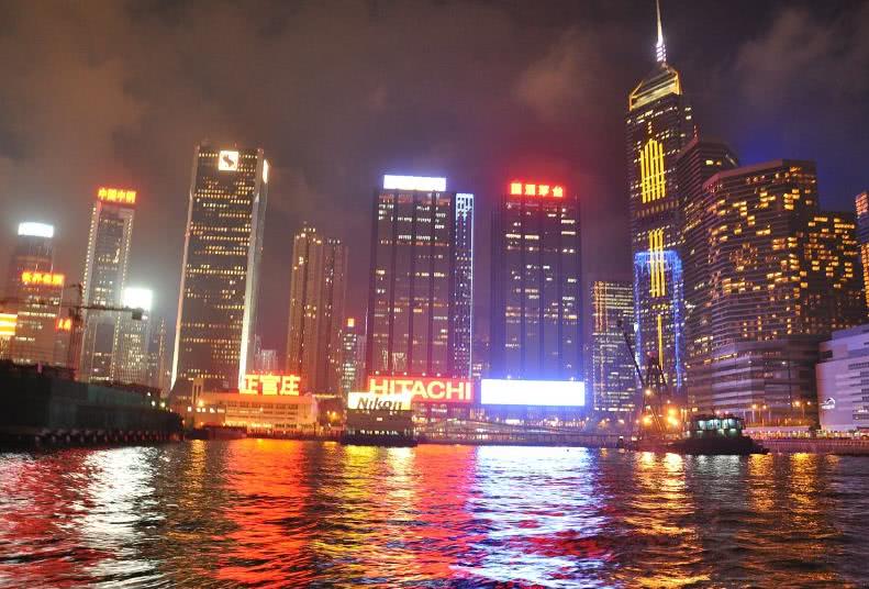 香港是中国最美的夜景城市,也是世界三大夜景城市之一