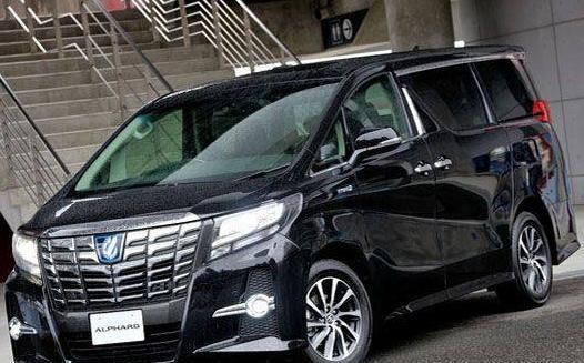 别买五菱荣光了，开这车比开宝马还舒服，坐的也舒服