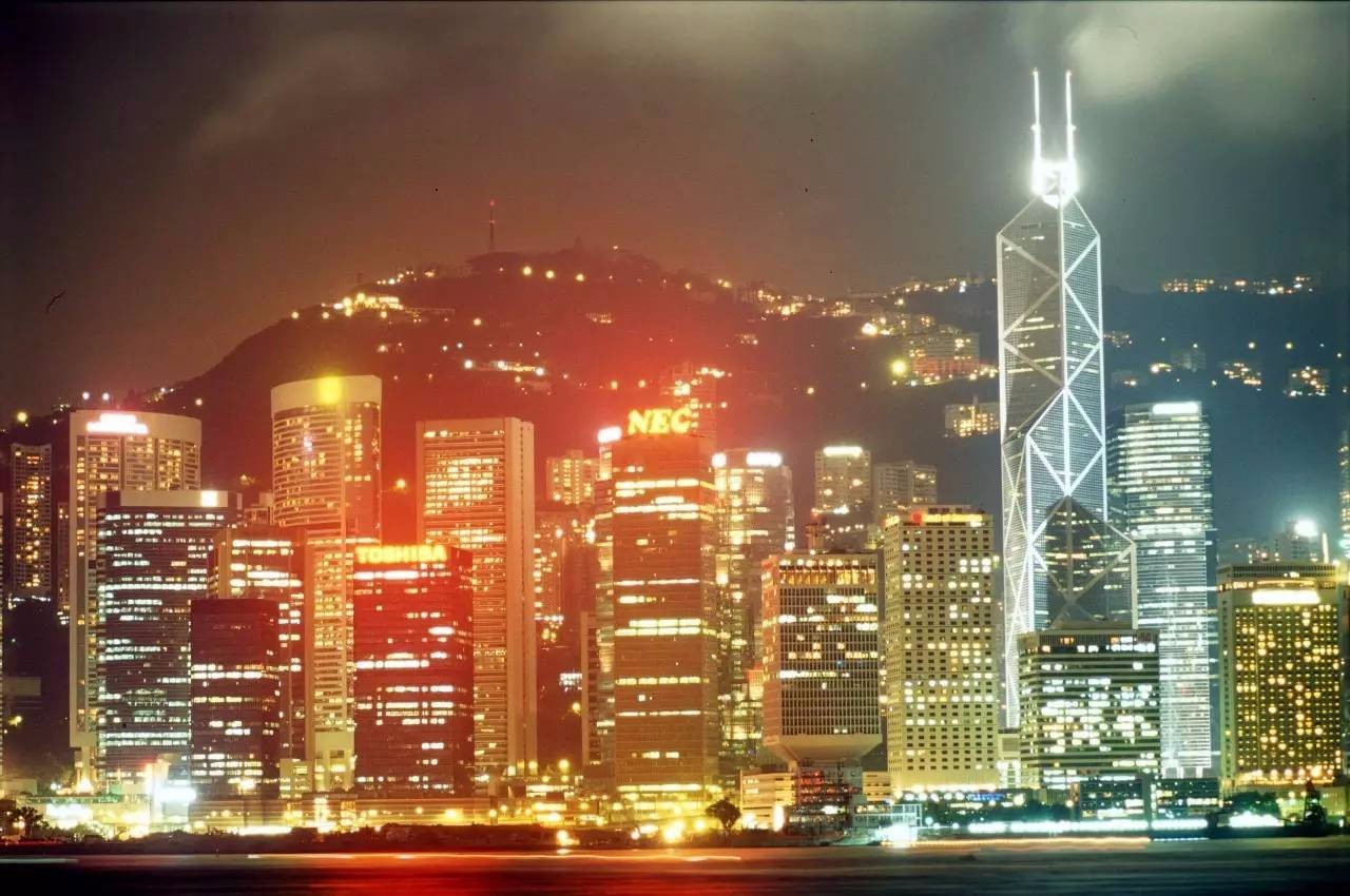 亚洲四小龙:新加坡,韩国,中国香港和中国台湾gdp增长了多少?