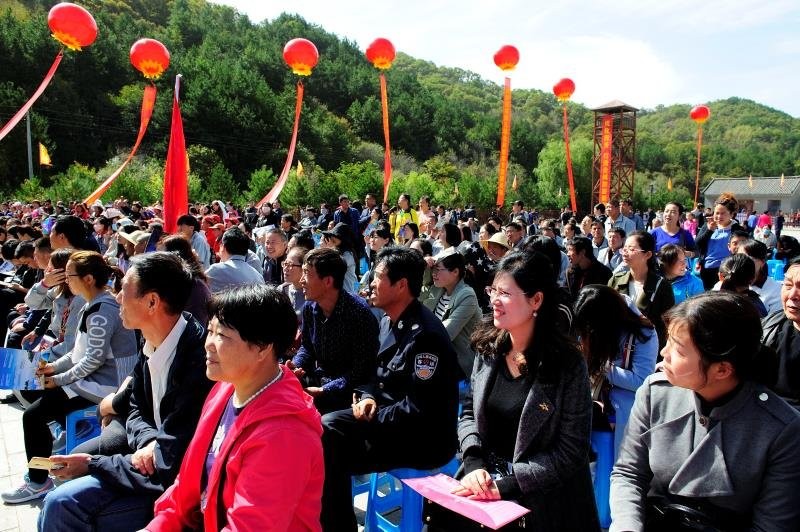 旬邑县第五届金秋旅游节暨首届农民丰收节开幕