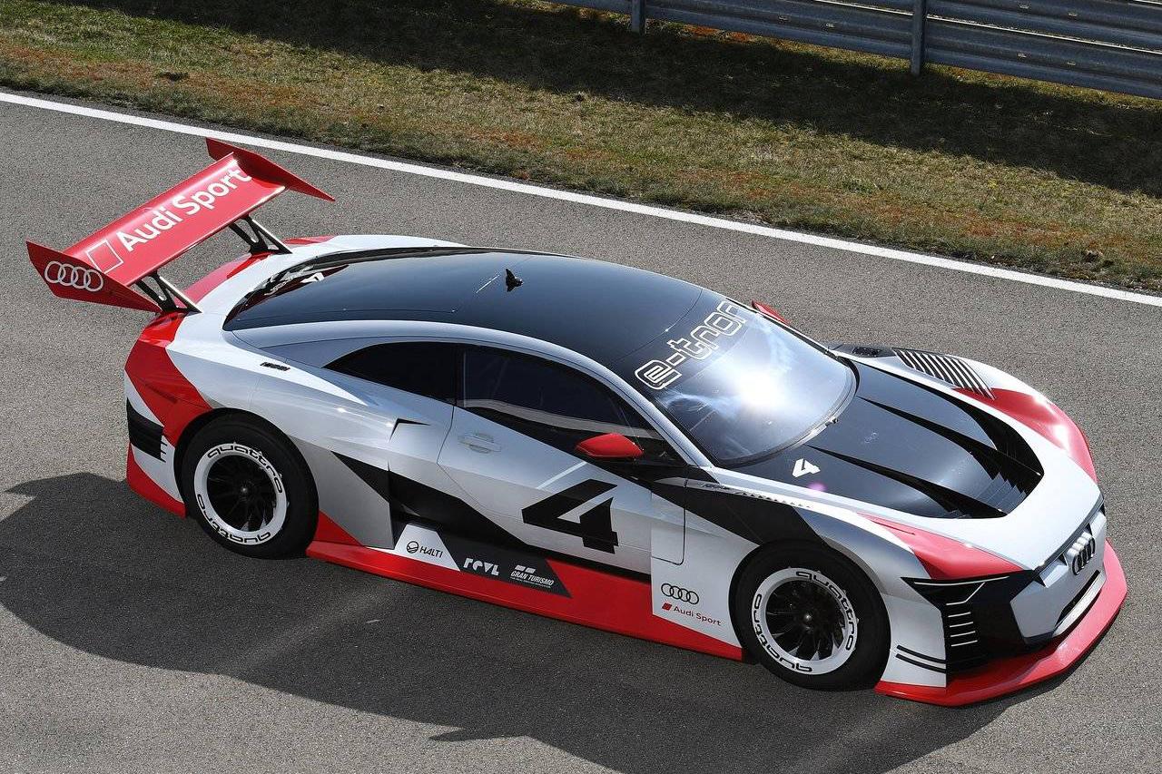 冲破屏幕的VGT!奥迪是如何把游戏变成