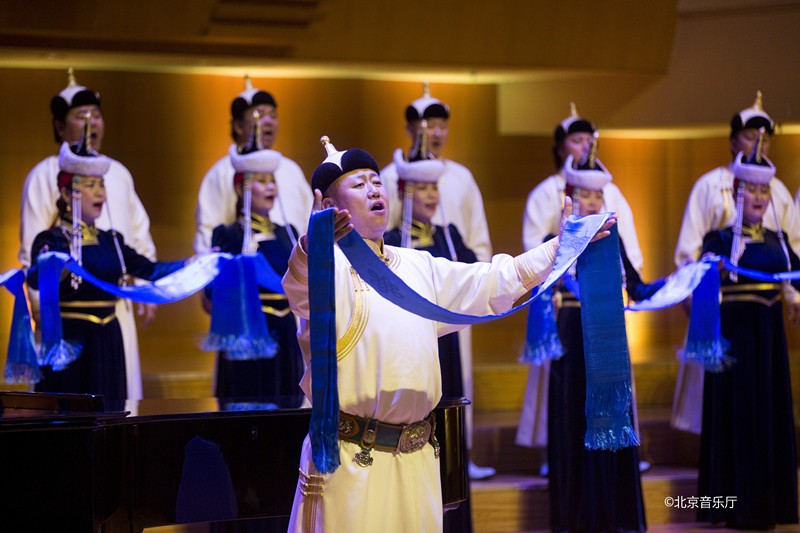 《歌从草原来》音乐会火爆上演 7月将加入“打开音乐之门”