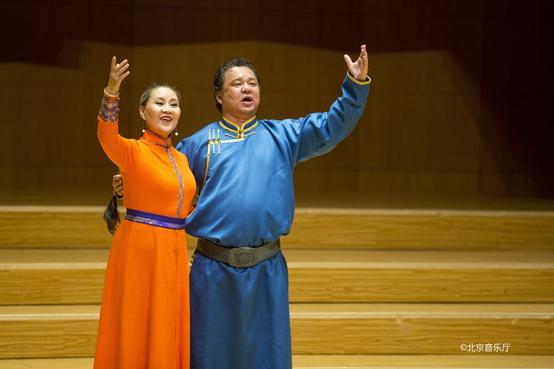 《歌从草原来》音乐会火爆上演 7月将加入“打开音乐之门”