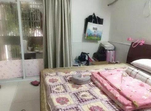 上海租房,16平米带卫生间的单间,一个月2500元