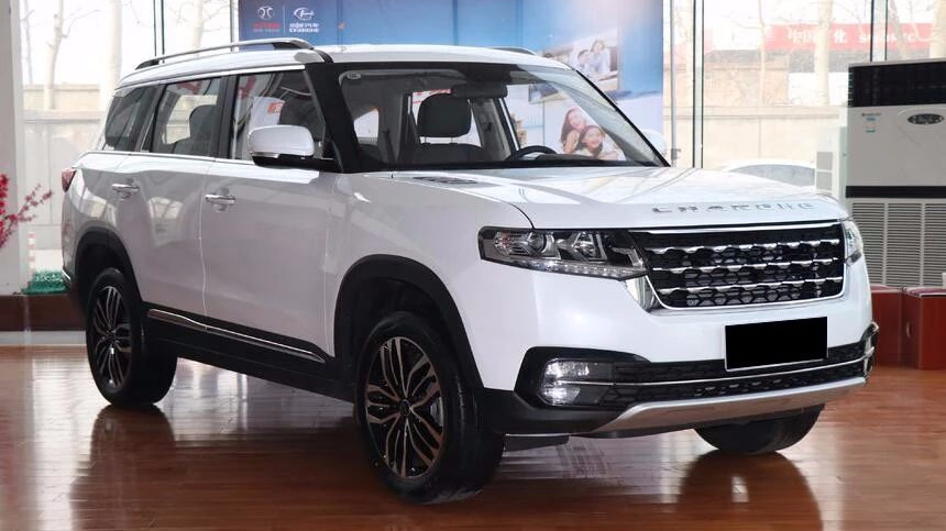 众泰“保时捷”算什么？这款不到10万的“揽胜”才牛