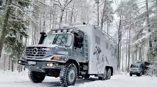 售价1480万，全球限量9辆，没有比奔驰6X6越野房车更奢华的了