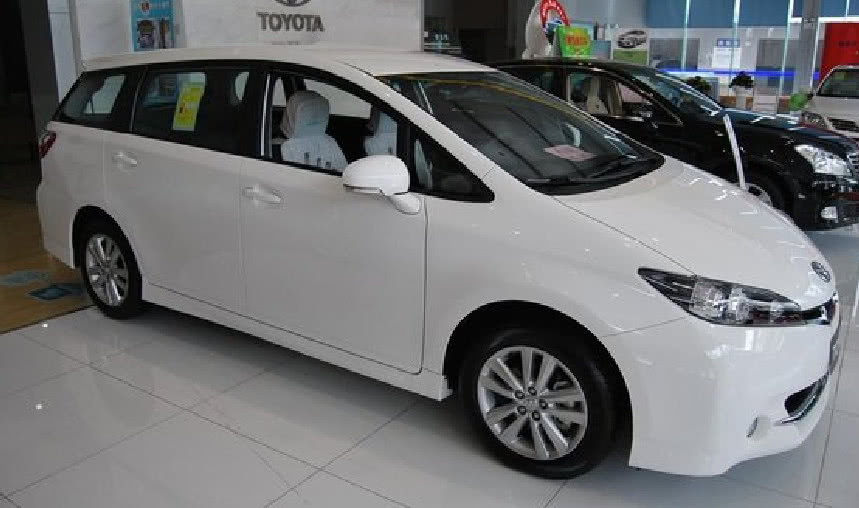 路边偶遇80年代的丰田小霸王,不曾想竟然这么舒适