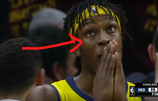 詹姆斯3秒漂移三分绝杀的时候 有谁注意到步行