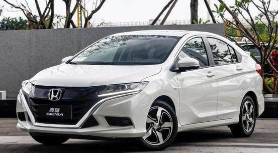 10万紧凑车不配ESP, 还想靠颜值卖销量, 结果上市10天只卖10辆!