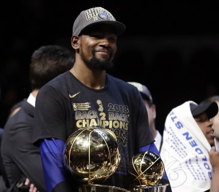 为何杜兰特是Fmvp!杜兰特说了一番让库里球迷