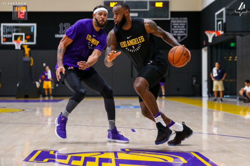 詹姆斯训练视频图片