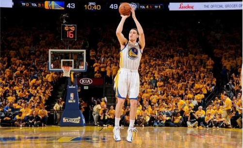 掌握NBA比分动态紧跟每场比赛节奏