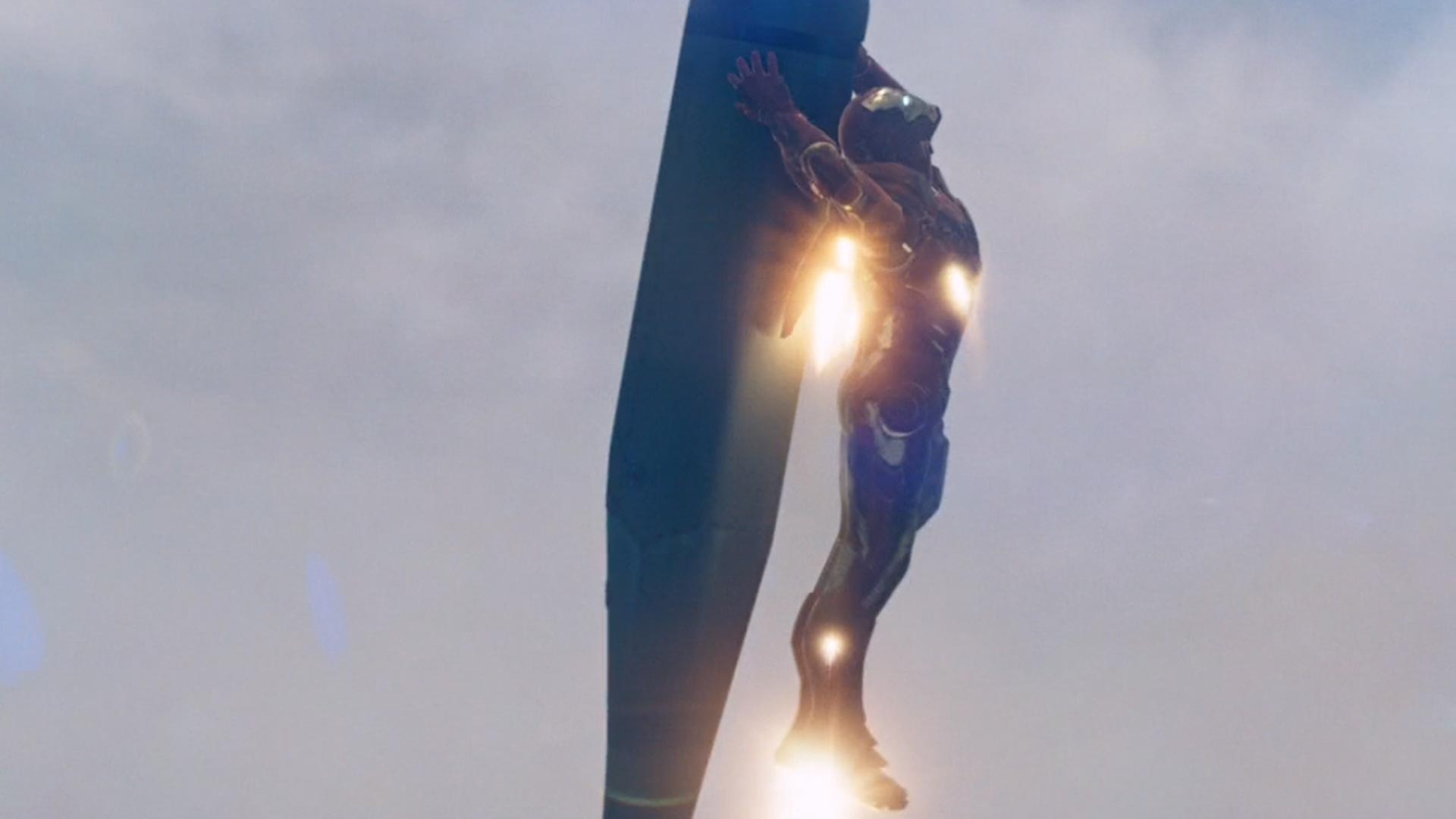 谁救了钢铁侠?或许《复联1》早有透露:你怎么