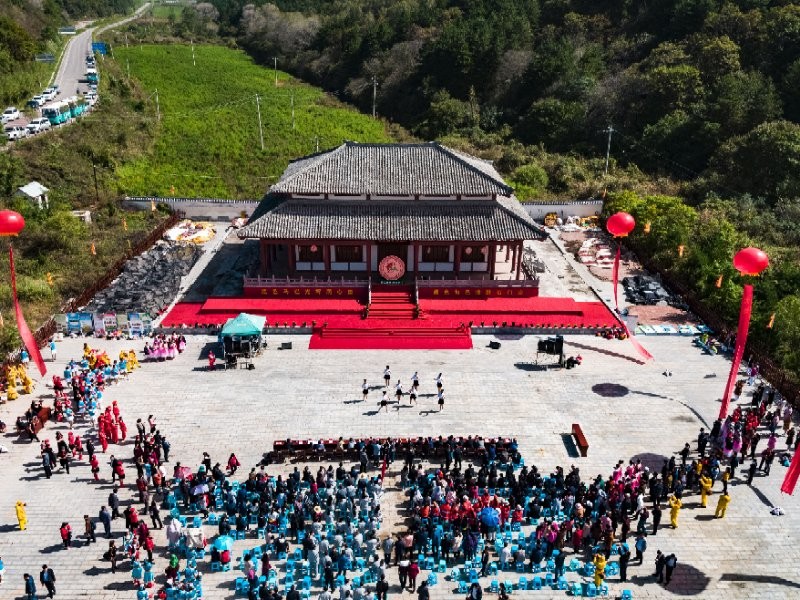 旬邑县第五届金秋旅游节暨首届农民丰收节开幕