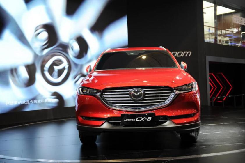 成都车展上的那一抹红,红得让人如痴如醉!