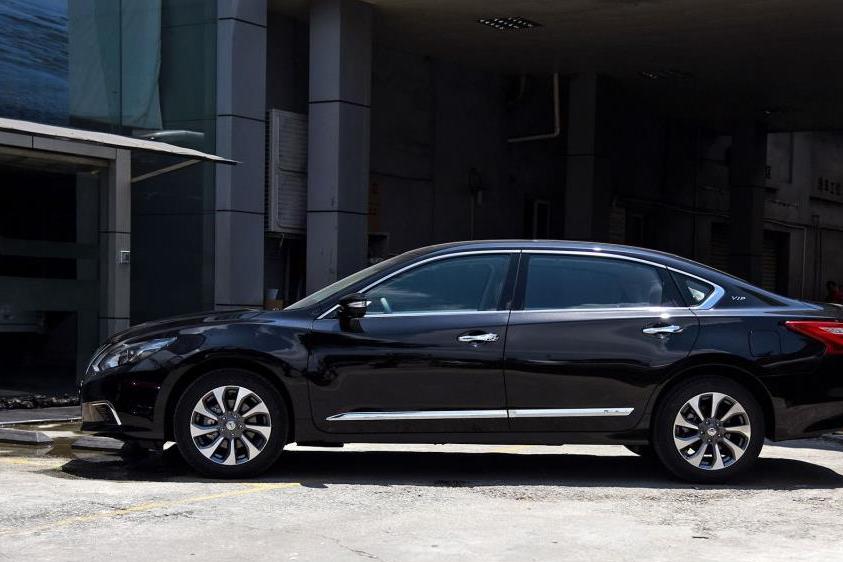 当年卖20万，舒适完胜迈腾雅阁，如今跌至14万，仅活跃在专车领域