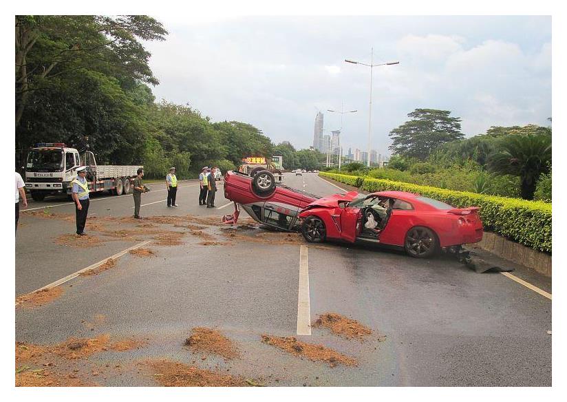 驾车撞死人的, 保险买了一百万, 还要坐牢吗?!