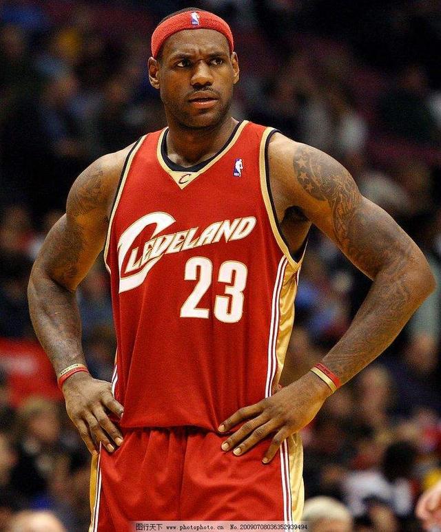 从克利夫兰到洛杉矶NBA直播詹姆斯职业生涯重要时刻回顾