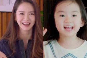 戚薇扎和女儿Lucky同款发型,比同款心心雨,母女俩超可爱