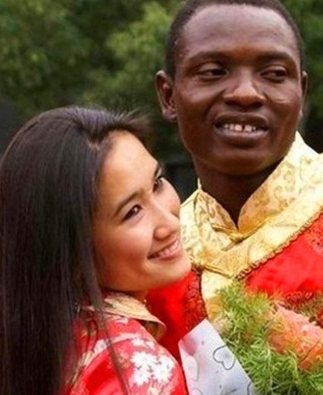 为什么越来越多的中国姑娘嫁给黑人,看过这些