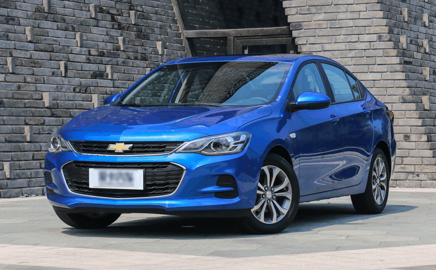 全新美系神车, 内饰完胜天籁, 自动挡仅售6万, 吉利面临生死大敌