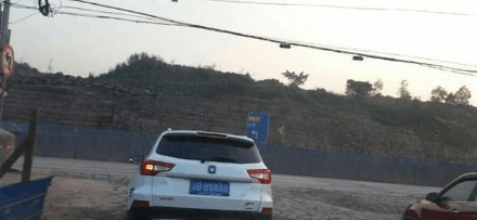 小伙10万提长安CS75, 上牌获意外惊喜