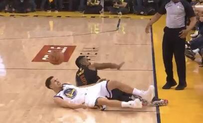 格林抱怨裁判申请到季后赛第4次技术犯规, 还