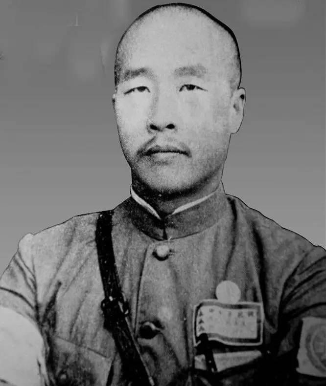 大老粗军阀,瞎写一副对联上国外新闻,凭官场厚