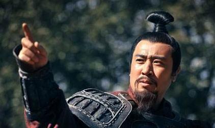 汉末三国汉室宗亲一抓一大把,为什么刘备名不