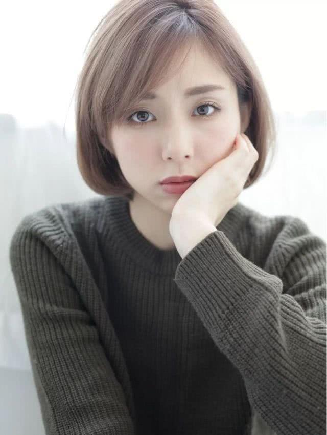 最好看的短发发型,时尚又减龄!最美不过中短发