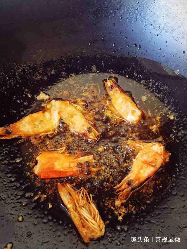 想做一碗鲜虾汤面,窍门一定要知道,很简单,一眼