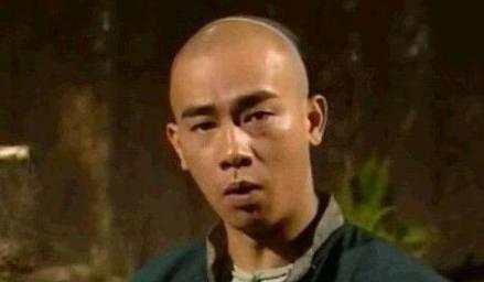 都知道韦小宝有七个老婆, 那么你们知道他的官职有多大么